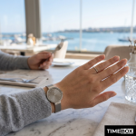 Bering 12034-609 Classic Часовник за жени Bering 12034-609 Classic. Верижка естествена кожа в сив цвят. Кварцов механизъм. Водозащита 3 АТМ (водни пръски).