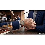 Часовник за мъже Emporio Armani AR2471 Renato Chronograph. Верижка естествена кожа в кафяв цвят. Кварцов механизъм. Водозащита 5 АТМ (душ).