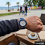 Guess W0674G4 Force Часовник за мъже Guess W0674G4 Force. Верижка силиконова в син цвят. Кварцов механизъм. Водозащита 10 АТМ (плуване).