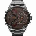 Часовник за мъже Diesel DZ7315 Mr Daddy 2.0 Oversized. Верижка метална в сив цвят. Кварцов механизъм. Водозащита 3 АТМ (водни пръски).