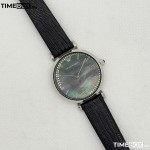 Часовник за жени Emporio Armani AR1678 Gianni T-Bar. Верижка естествена кожа в черен цвят. Кварцов механизъм. Водозащита 3 АТМ (водни пръски).
