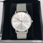 Часовник за жени Armani Exchange Lola AX5535. Верижка метална в сребрист цвят. Кварцов механизъм. Водозащита 5 АТМ (душ).
