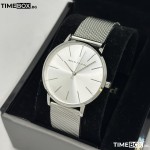 Часовник за жени Armani Exchange Lola AX5535. Верижка метална в сребрист цвят. Кварцов механизъм. Водозащита 5 АТМ (душ).