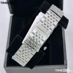 Часовник за мъже Emporio Armani AR11688 Carlo. Верижка метална в сребрист цвят. Кварцов механизъм. Водозащита 5 АТМ (душ).