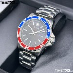 Часовник за мъже Movado Series 800 2600152. Верижка метална в сребрист цвят. Кварцов механизъм. Водозащита 20 АТМ (гмуркане).