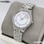 Часовник за жени Michael Kors MK3900 Lauryn. Верижка метална в сребрист цвят. Кварцов механизъм. Водозащита 5 АТМ (душ).