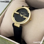 Часовник за жени Gucci YA133326 Interlocking G-Gold. Верижка естествена кожа в черен цвят. Кварцов механизъм. Водозащита 5 АТМ (душ).