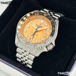Часовник за мъже Seiko 5 SSK005K1 Sports GMT. Верижка метална в сребрист цвят. Автоматичен механизъм. Водозащита 10 АТМ (плуване).