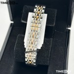 Часовник за жени Emporio Armani Gianni T-Bar AR11537. Верижка метална в златист цвят. Кварцов механизъм. Водозащита 3 АТМ (водни пръски).