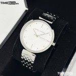 Часовник за жени Armani Exchange AX5900 Zoe. Верижка метална в сребрист цвят. Кварцов механизъм. Водозащита 5 АТМ (душ).