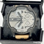 Часовник за мъже Diesel DZ7406 Mr Daddy 2.0 Oversized. Верижка естествена кожа в кафяв цвят. Кварцов механизъм. Водозащита 3 АТМ (водни пръски).