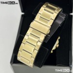 Часовник за мъже Armani Exchange AX2137 Hampton Chronograph. Верижка метална в златист цвят. Кварцов механизъм. Водозащита 5 АТМ (душ).