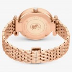 Swarovski 5656911 Crystalline Часовник за жени Swarovski 5656911 Crystalline. Верижка метална в златист цвят. Кварцов механизъм. Водозащита 5 АТМ (душ).