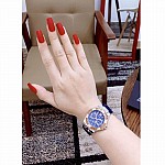 Изображение на часовник Guess W0775L10 Limelight