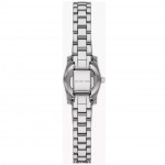 Michael Kors Lexington MK4864 Часовник за жени Michael Kors Lexington MK4864. Верижка метална в сребрист цвят. Кварцов механизъм. Водозащита 5 АТМ (душ).