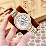 Изображение на Michael Kors Taryn MK6550