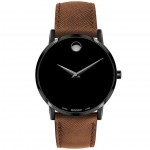 Movado 607198 Museum Classic Часовник за мъже Movado 607198 Museum Classic. Верижка естествена кожа в кафяв цвят. Кварцов механизъм. Водозащита 3 АТМ (водни пръски).